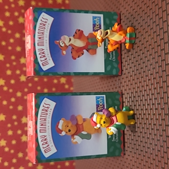 Hallmark 1999 Merry Miniatures Winnie The Pooh & Tigger Figurines - Picture 1 of 5